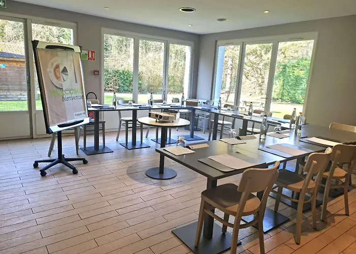 Campanile Hotel Chantilly